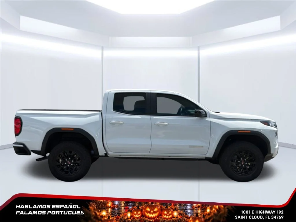 New 2026 Summit White GMC Elevation image 9