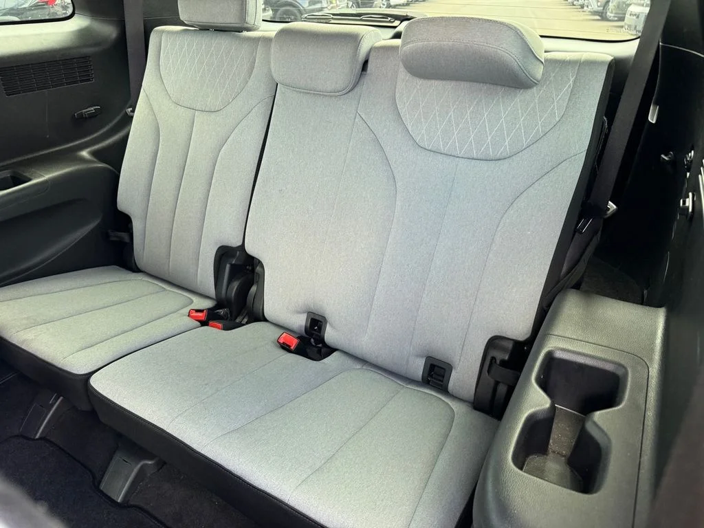Used 2021 Gray Hyundai SEL image 12