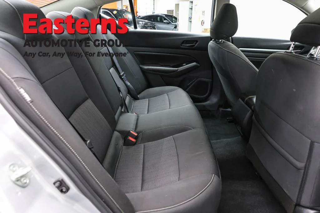 Used 2023 Silver Nissan 2.5 SV image 24