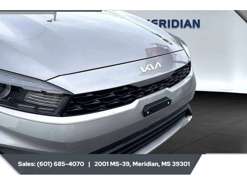 Used 2023 Steel Gray Kia LXS image 21