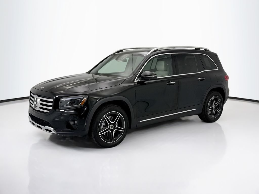 2026 Mercedes-Benz GLB GLB 250 4MATIC's photo
