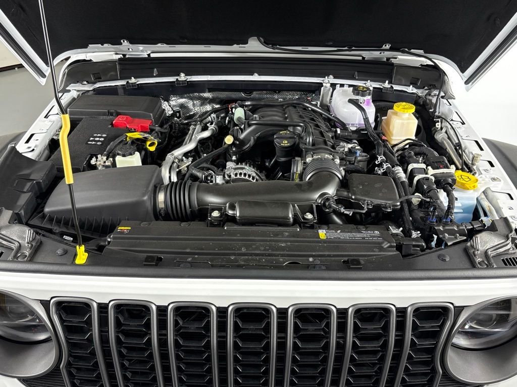New 2026 Bright White Clearcoat Jeep Rubicon image 43