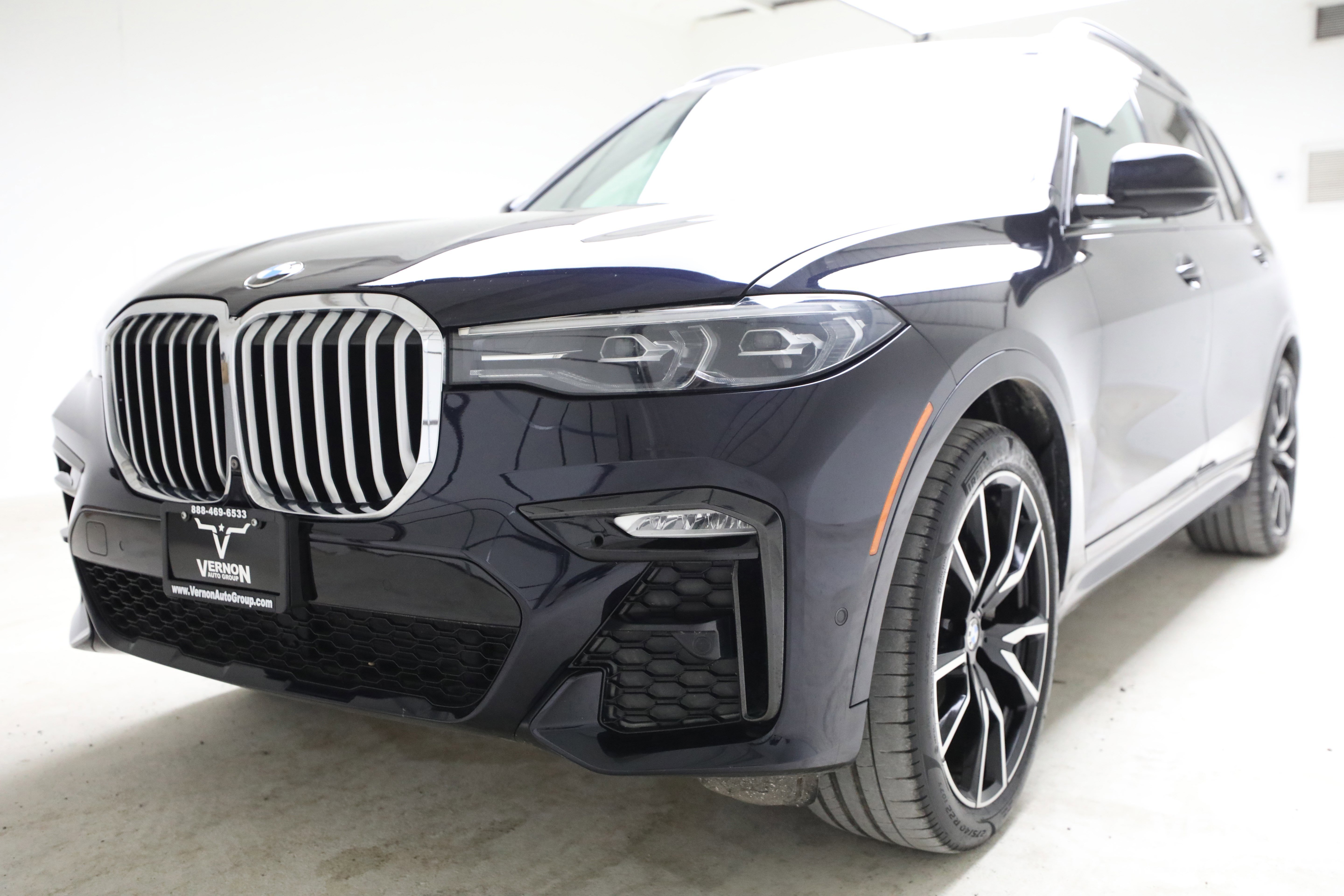 2020 BMW X7 xDrive40i's photo