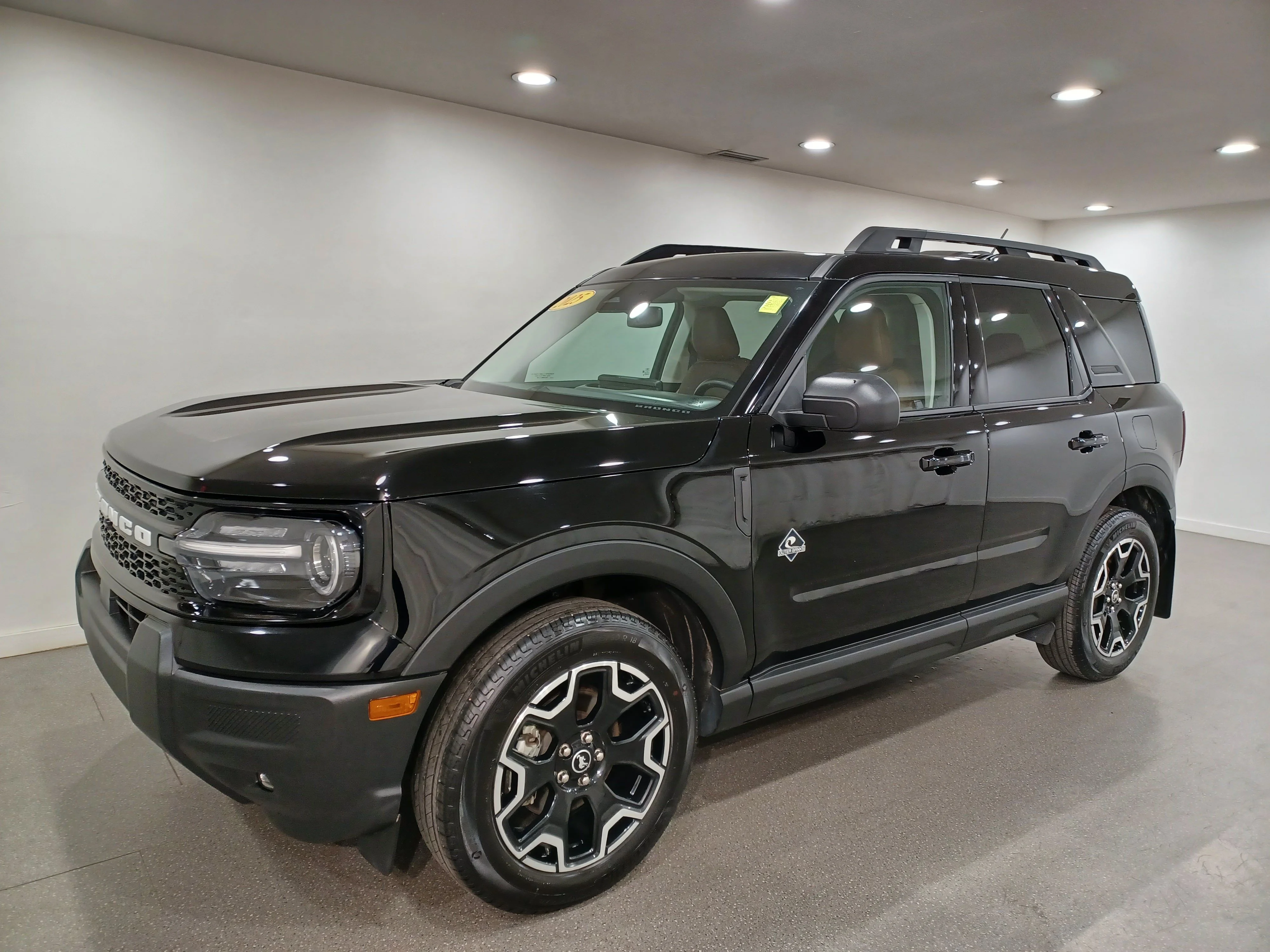 Certified Used 2025 Shadow Black Ford Outer Banks 4x4*Adaptive Cruise | Remote Start | Htd Leather | Htd Wheel | Lane Keep Assist image 2