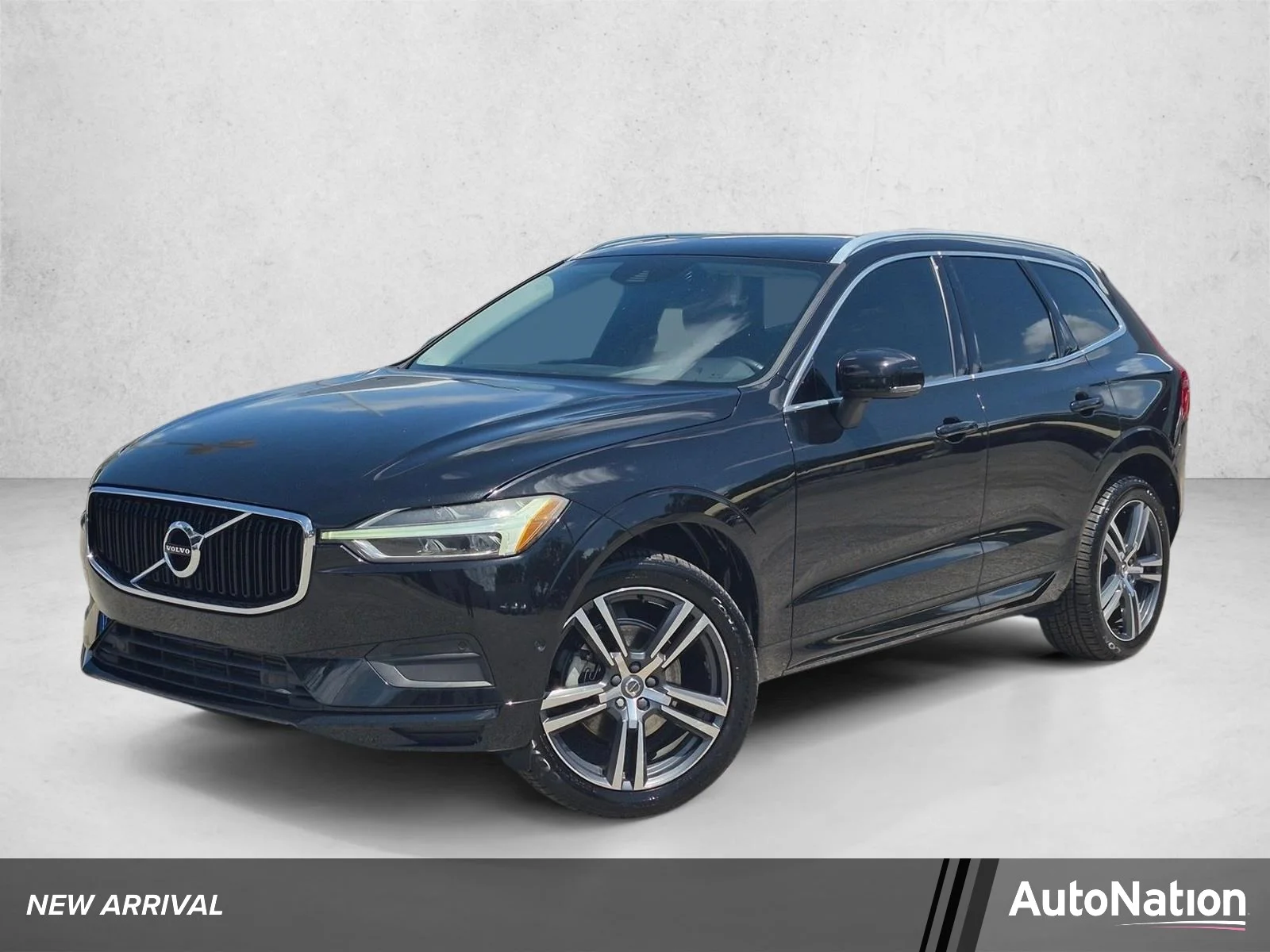 2019 Volvo XC60 T5 Momentum FWD's photo
