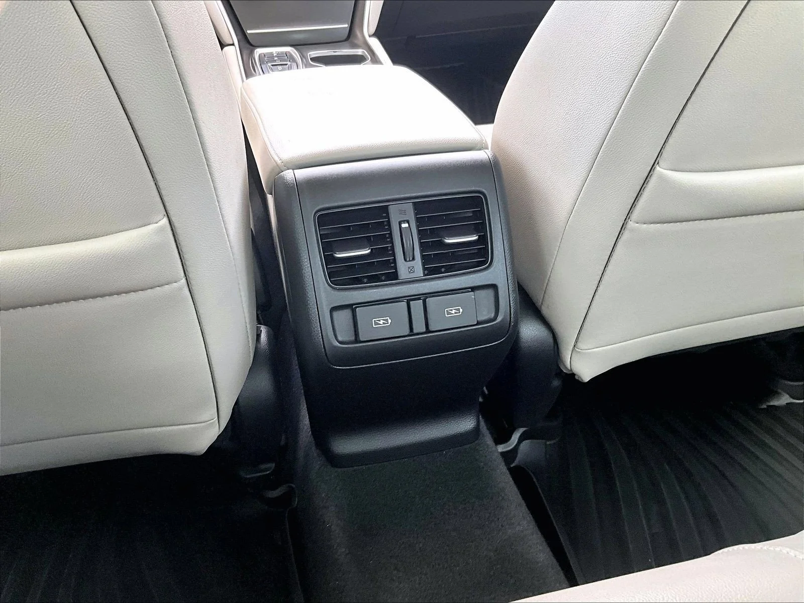 Used 2021 Platinum White Pearl Honda Touring image 22