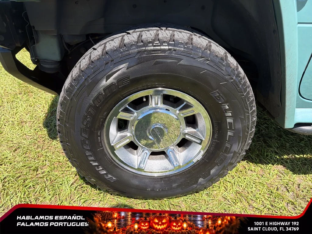 Used 2007 Glacier Blue Metallic HUMMER SUT image 10