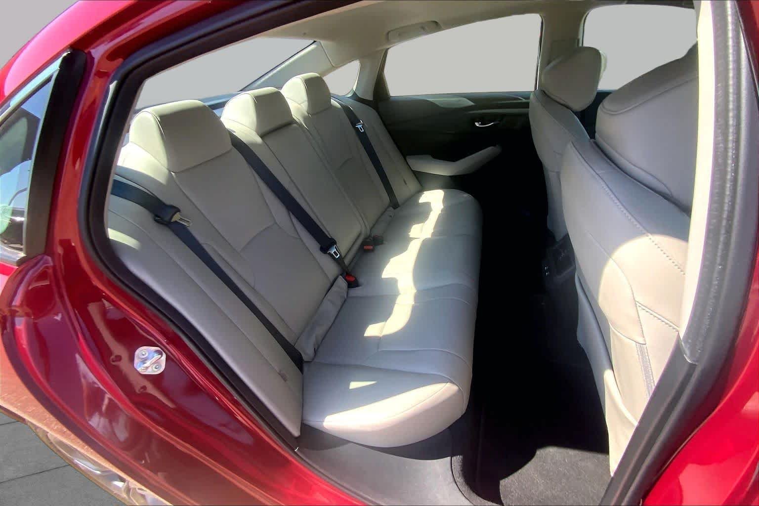 Used 2026 Radiant Red Metallic Honda EX-L image 20