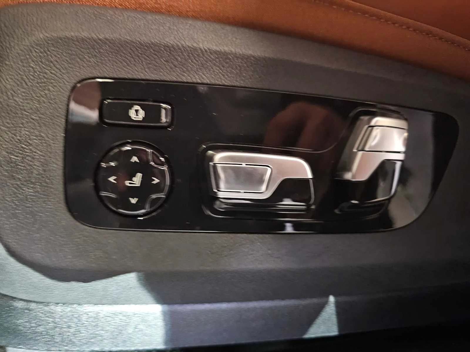 New 2026 Dravit Grey Metallic BMW M60i image 29