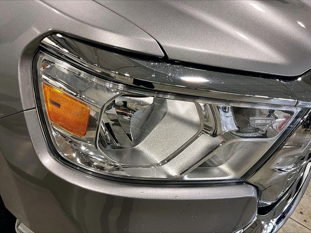 Used 2024 Silver Ram Laramie image 34