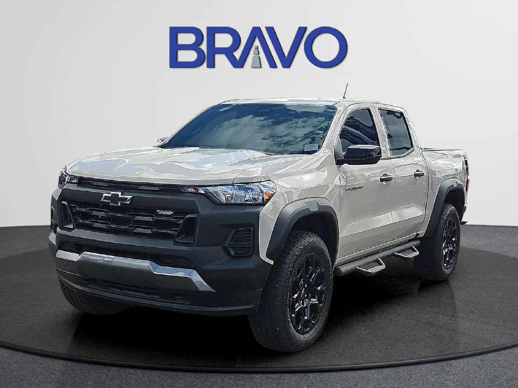 Used 2026 White Sands Chevrolet Trail Boss image 1