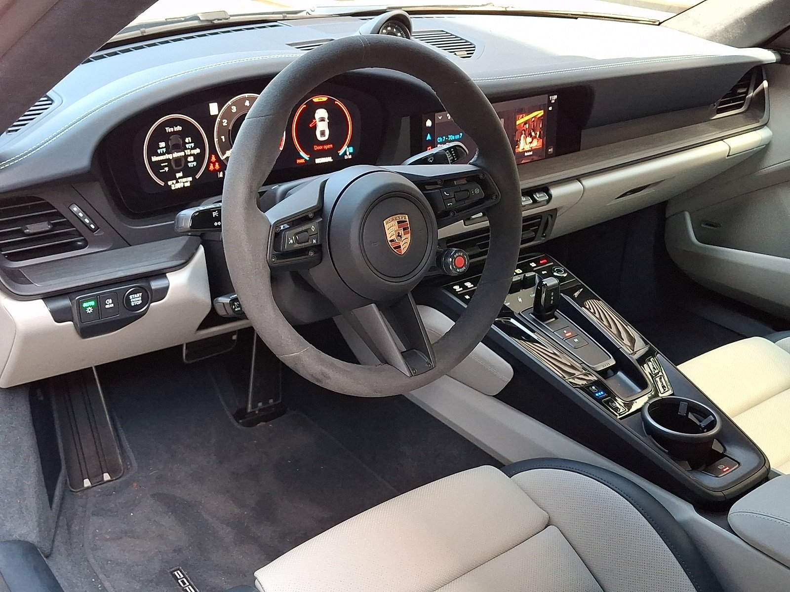 Used 2026 Gt Silver Metallic   U2 Porsche Carrera GTS image 4