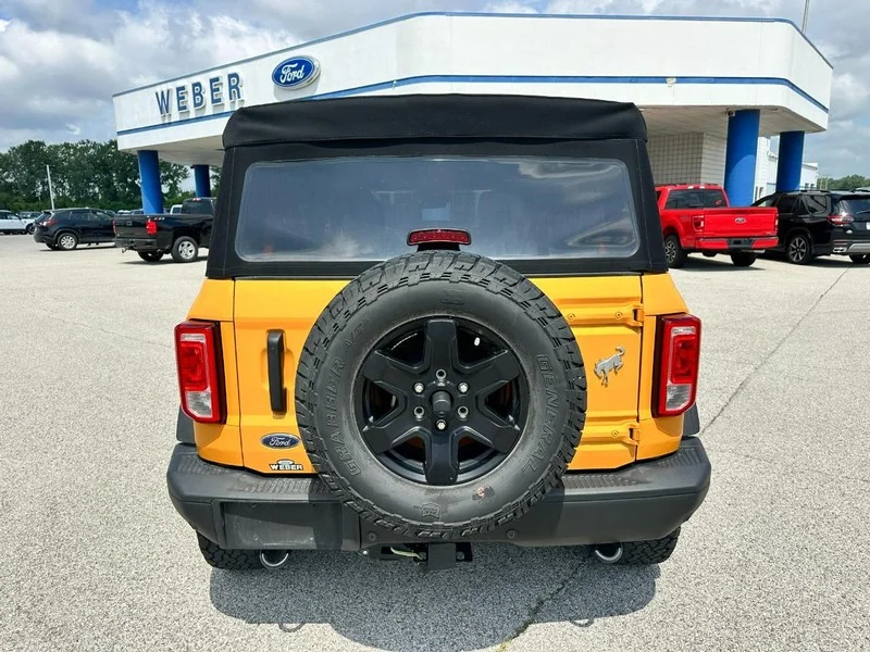 Certified Used 2021 Cyber Orange Metallic Tricoat Ford Base 4 Door 4x4 image 4