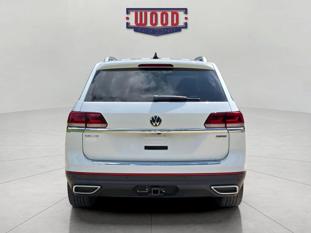 Used 2021 Pure White Volkswagen SEL Premium image 3
