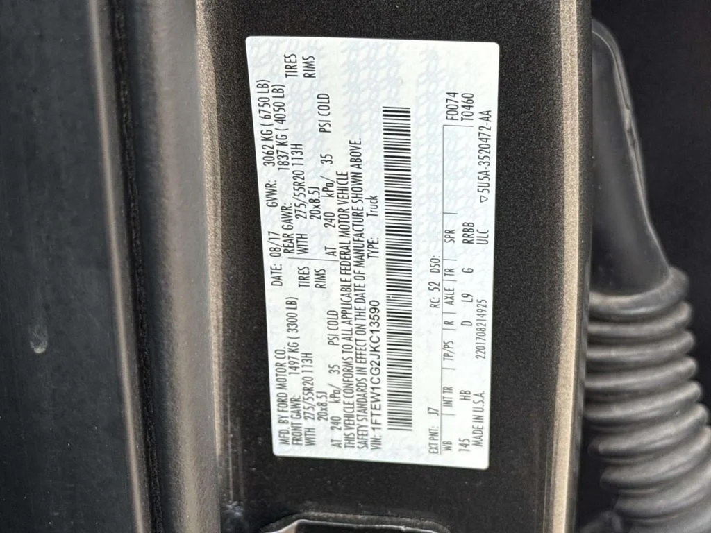 Used 2018 Gray Ford Lariat image 33