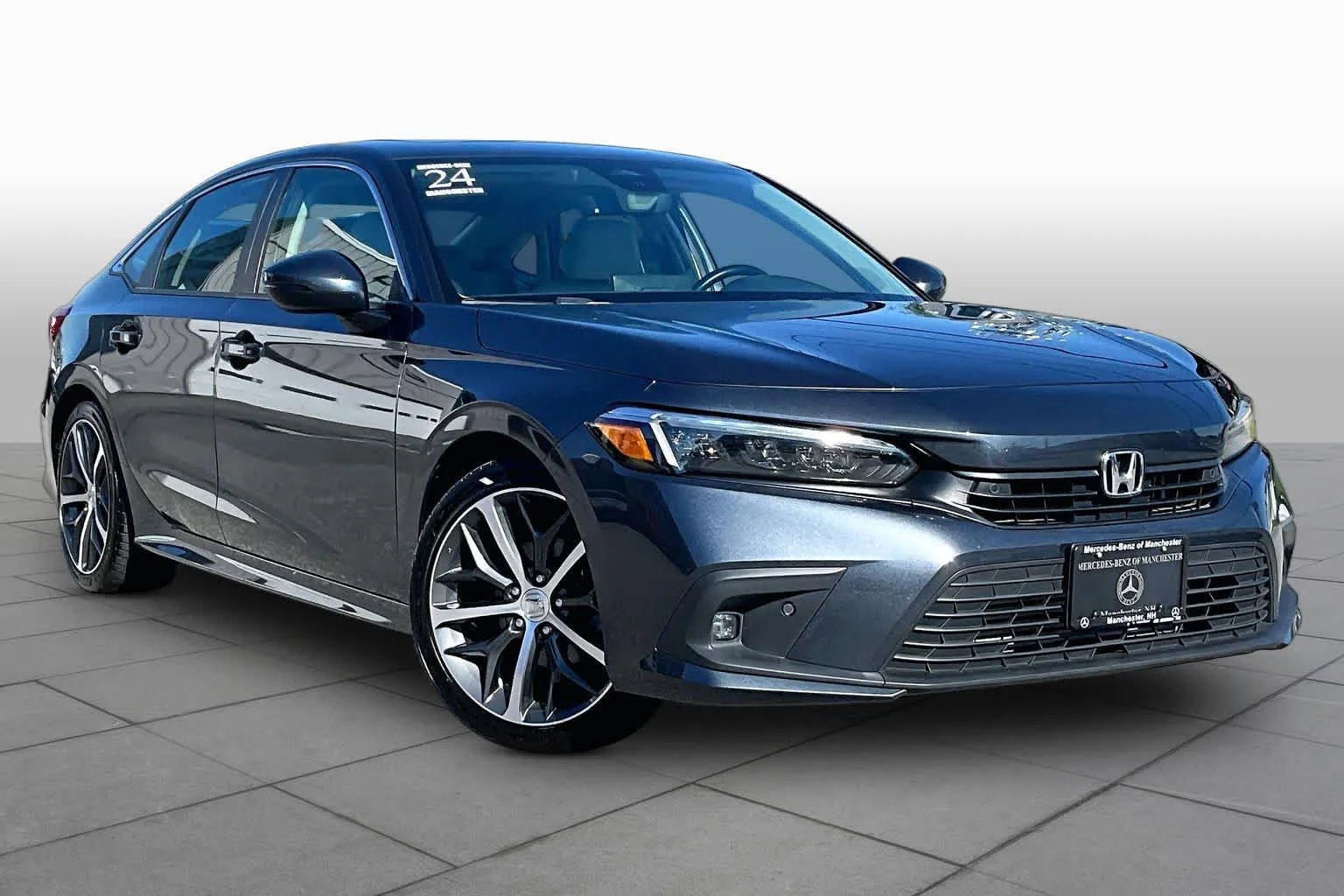 Used 2024 Meteorite Gray Metallic Honda Touring image 3