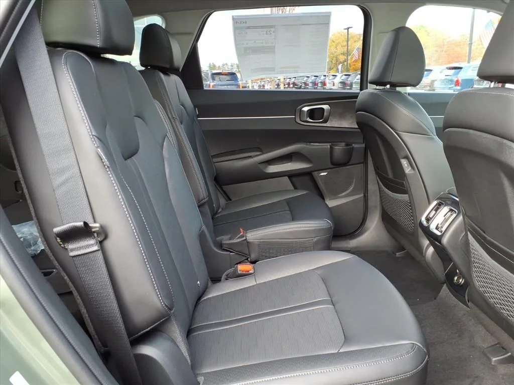 2026 Kia Sorento X-Line EX - Photo 9