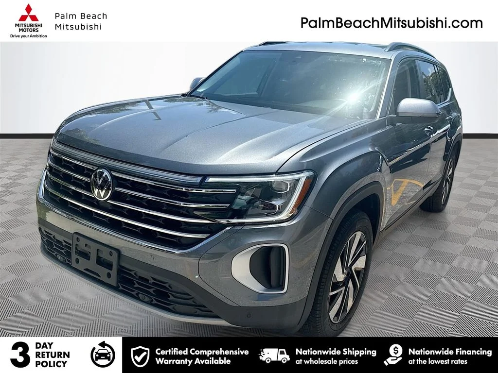 Used 2025  Volkswagen 2.0T SE w/Technology image 1