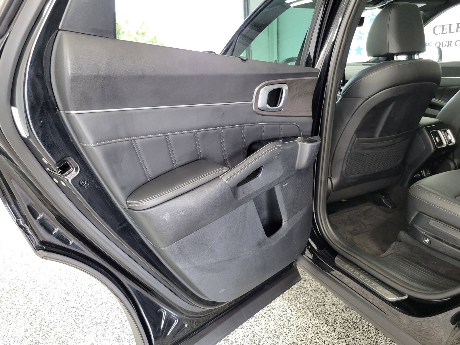 Used 2024 Black Kia X-Pro SX Prestige image 23