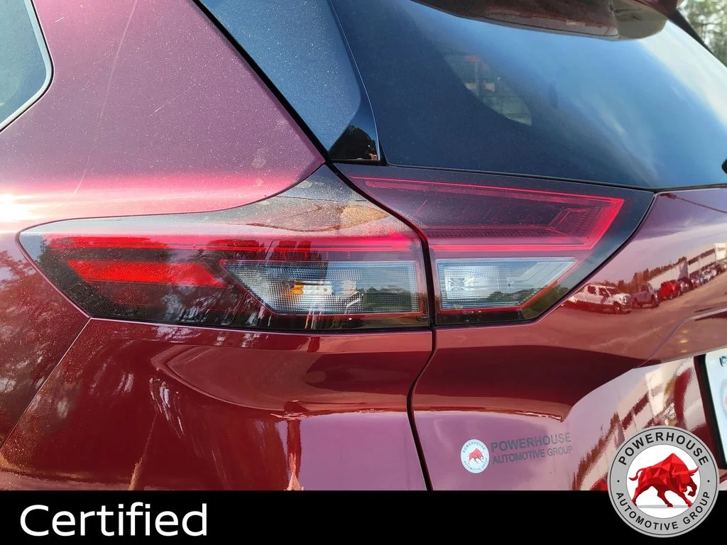 Used 2024 Red Nissan SL image 13