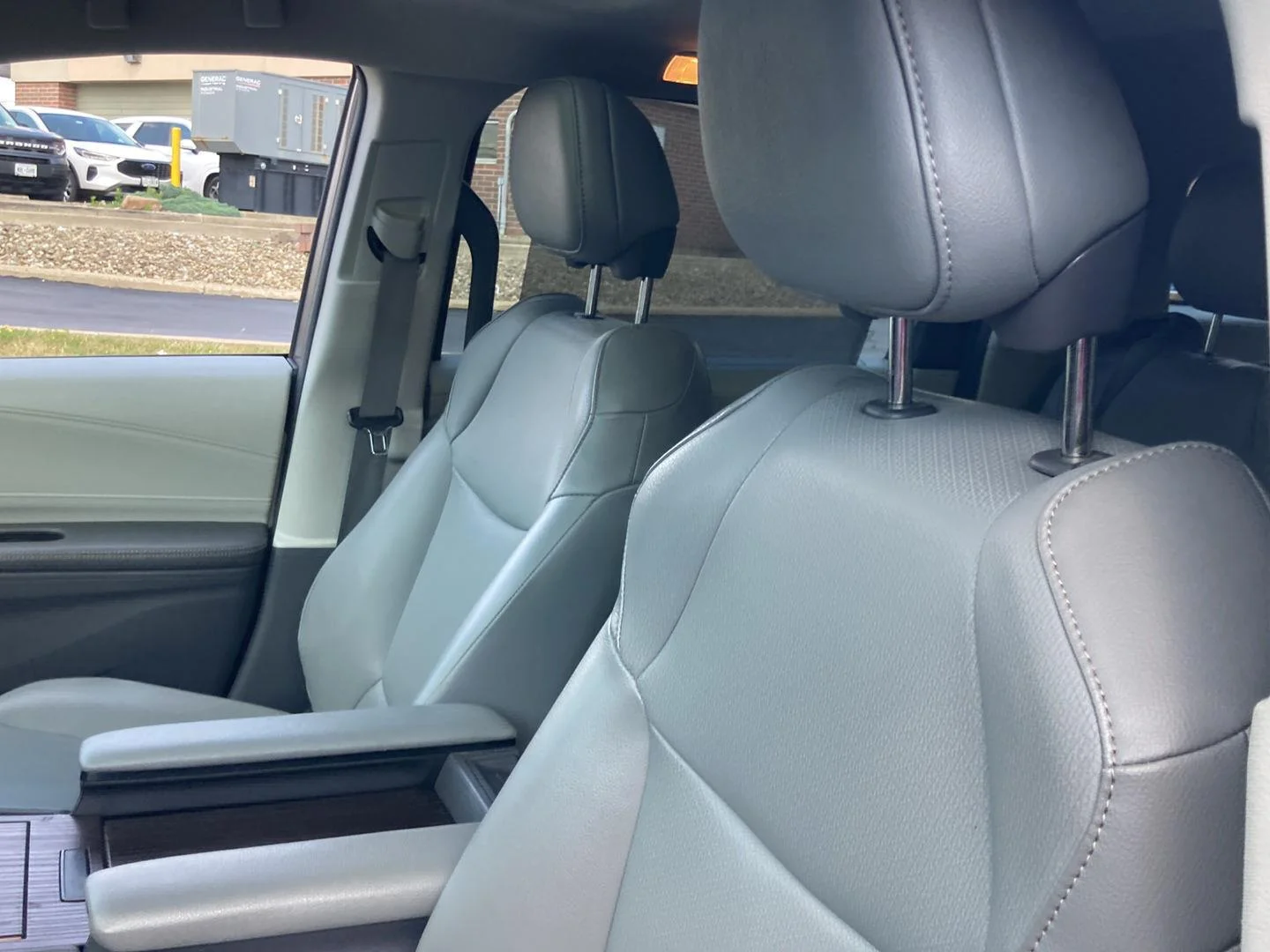 Used 2022 Gy Toyota XLE image 14