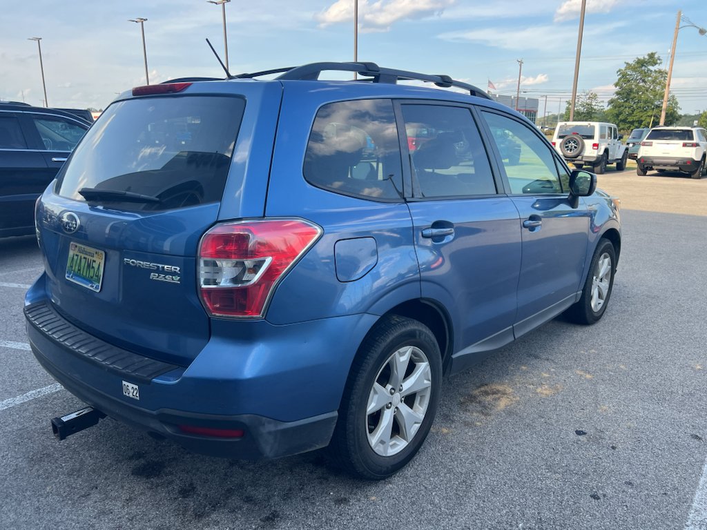 Used 2015 Quartz Blue Pearl Subaru 2.5i Premium image 10