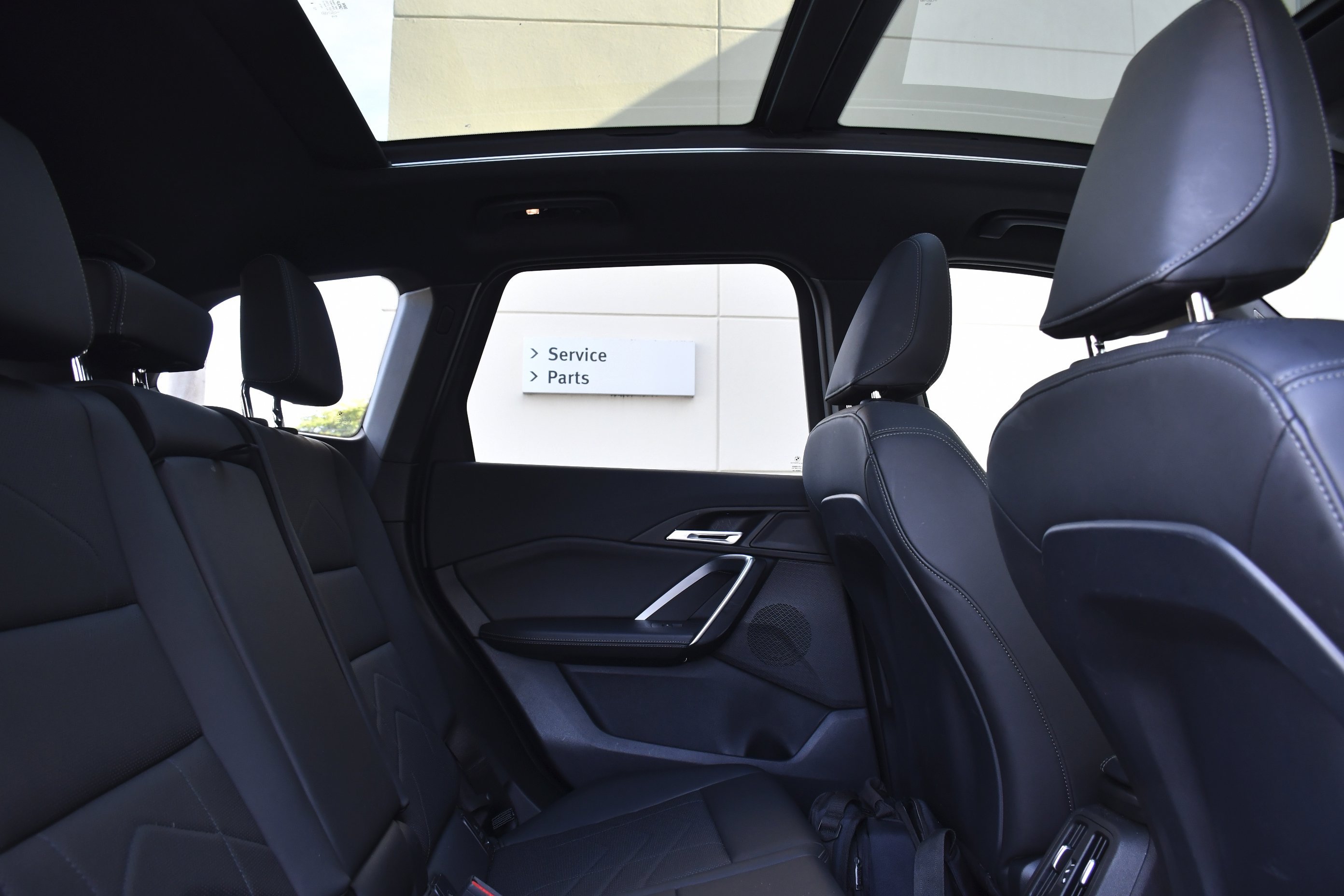 Used 2025 Black Sapphire Metallic BMW xDrive28i image 24