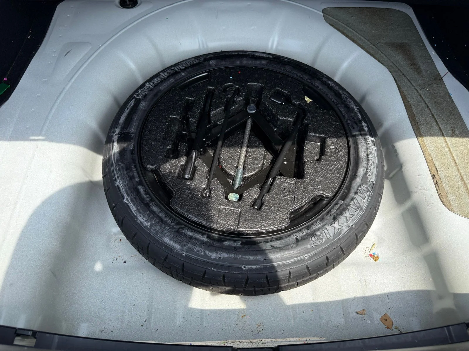 Used 2023 White Kia GT image 6