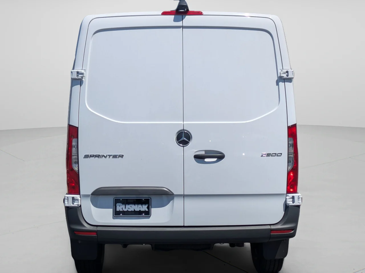 New 2026  Mercedes-Benz Cargo 144 WB image 7