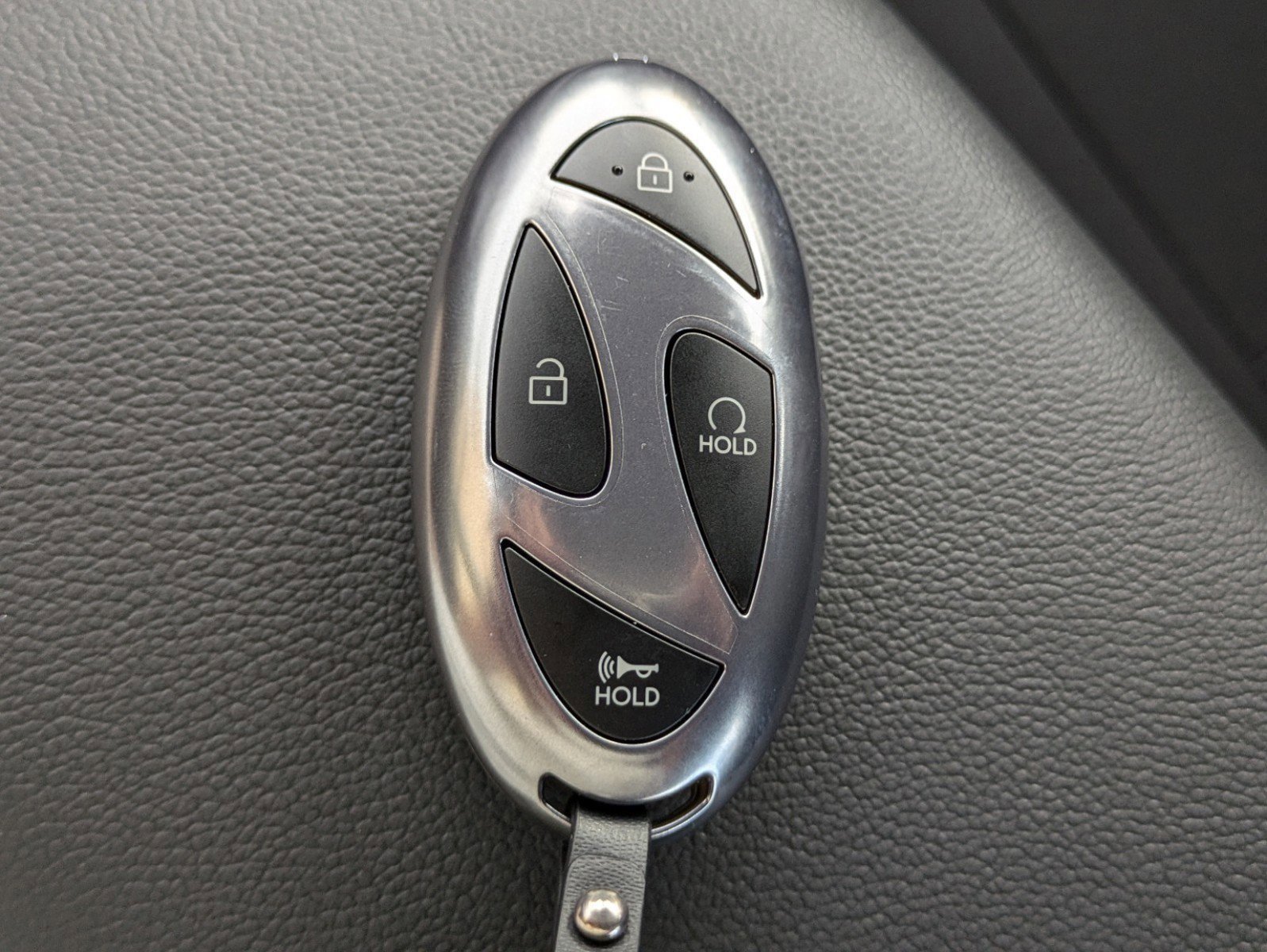 Used 2025 Serenity White Hyundai SEL Convenience image 24