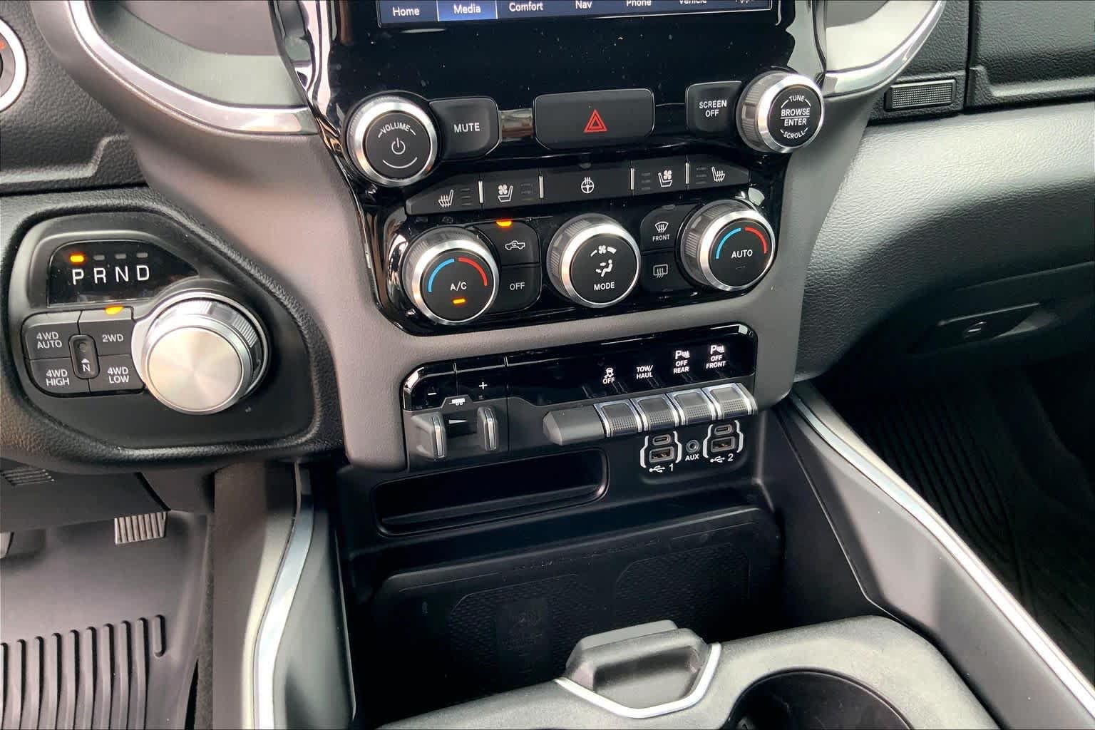 Used 2022 Bright White Clearcoat Ram Laramie image 32