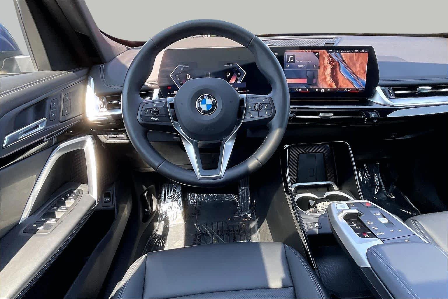 Used 2025 Phytonic Blue Metallic BMW xDrive28i image 5
