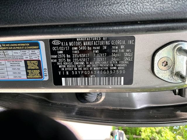 Used 2018 Silver Kia LX image 9