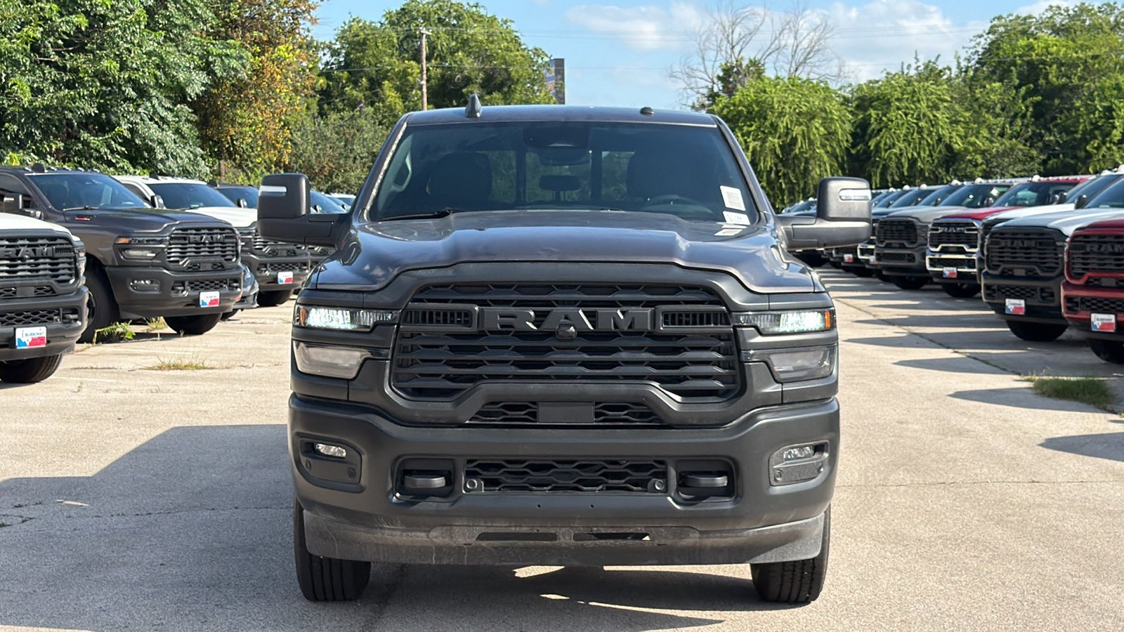 New 2026 Granite Crystal Metallic Clear-Coat Exterior Paint RAM Tradesman image 2