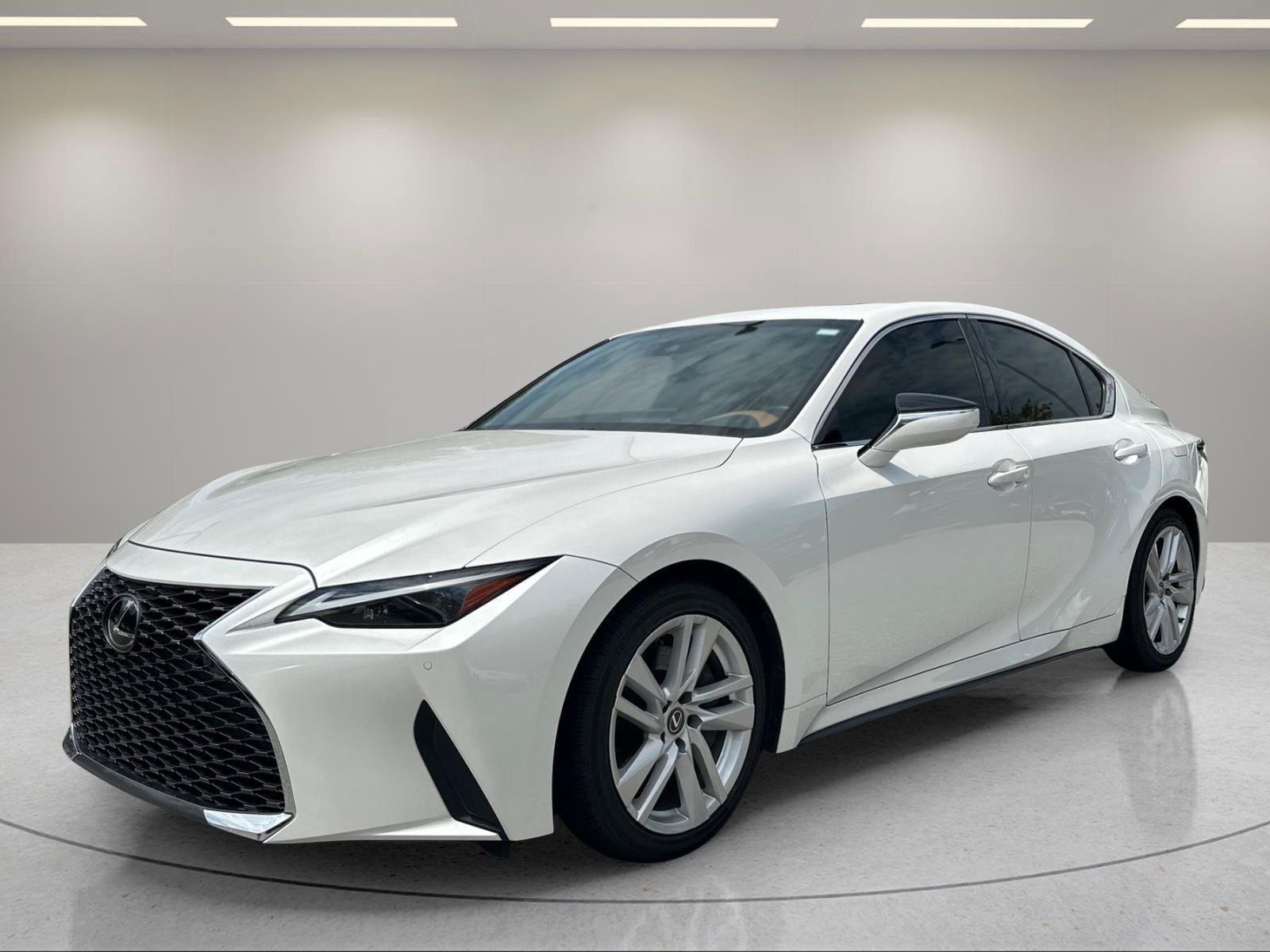 2021 Lexus IS