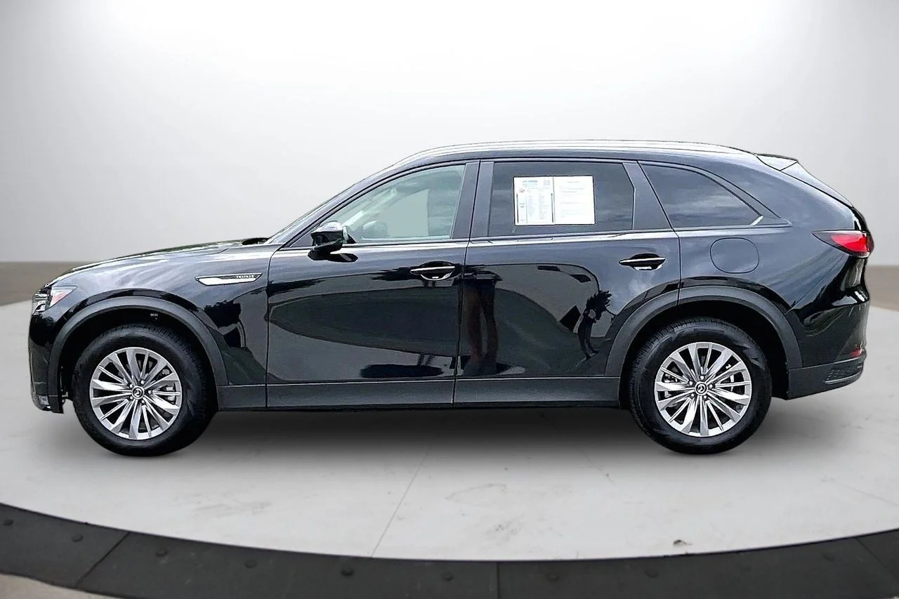 Used 2025 Black Mazda 3.3 Turbo Select image 5