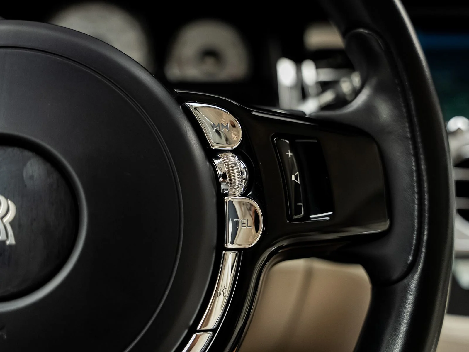 Used 2017 White Rolls-Royce Base image 43