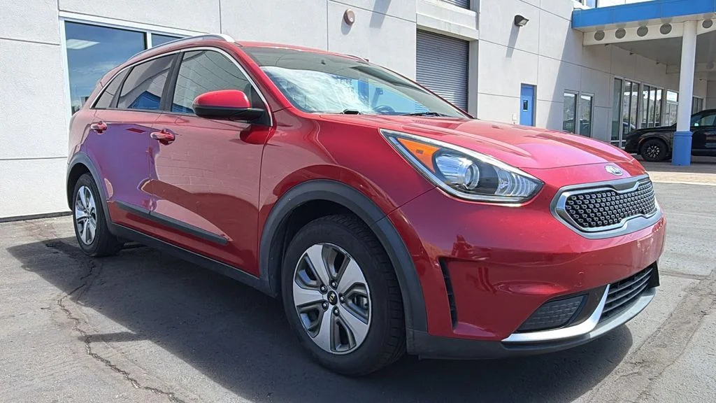 2019 Kia Niro LX's photo