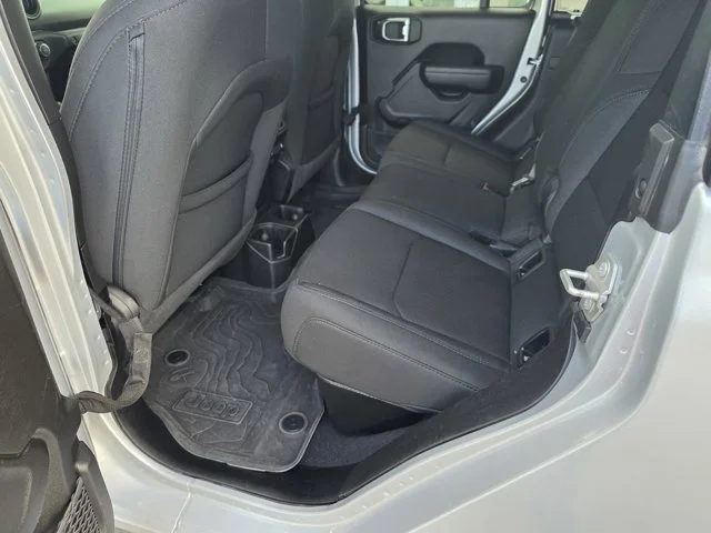 Used 2023 Silver Jeep Sport S image 17