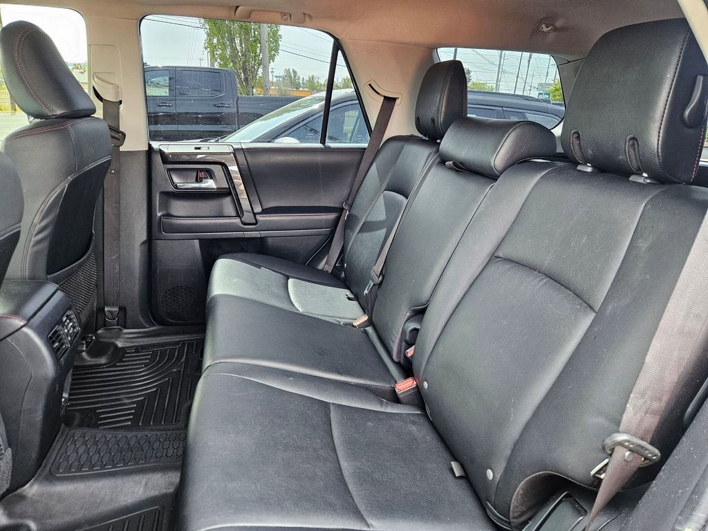 Used 2021 Black Toyota Venture image 24
