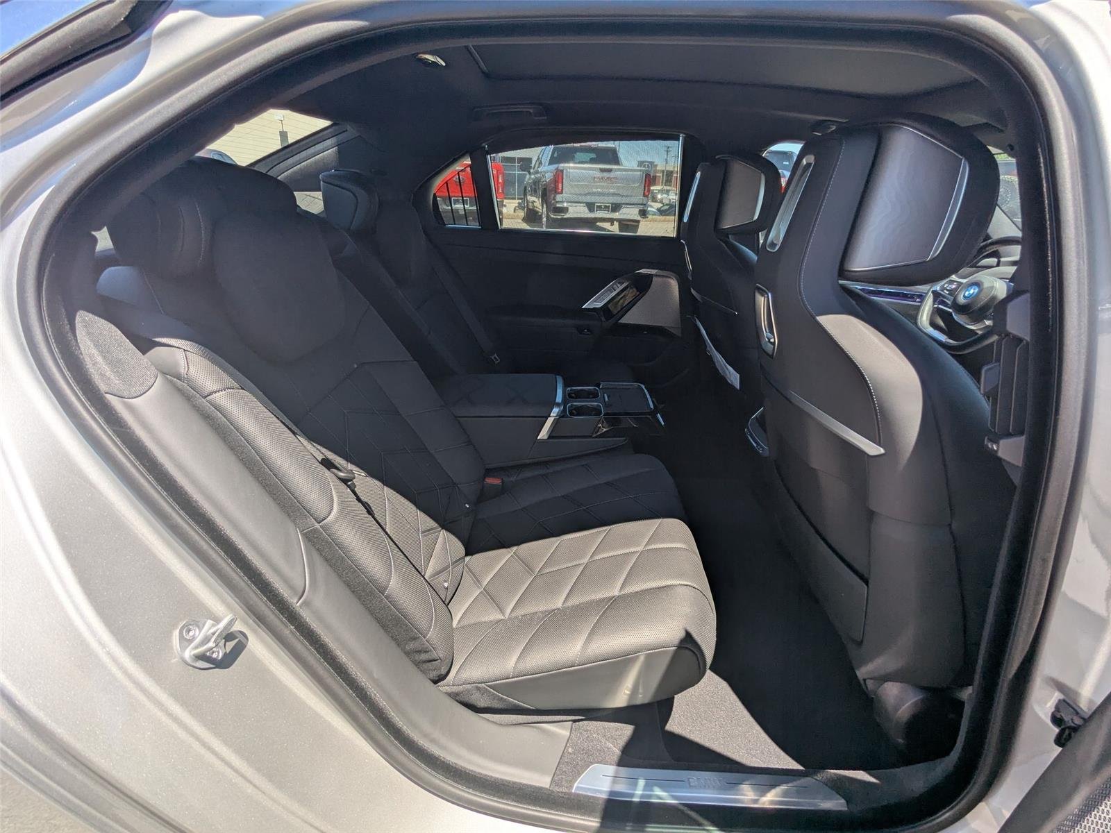 Used 2024 Space Silver Metallic BMW eDrive50 image 33