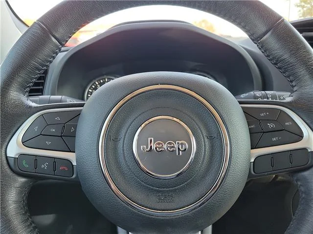 Used 2023 Colorado Red CL Jeep Altitude 4x4 image 17