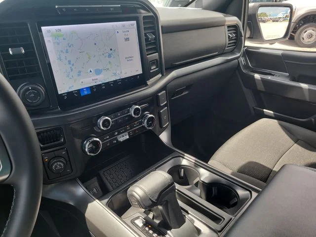 Used 2024 White Ford XLT image 22