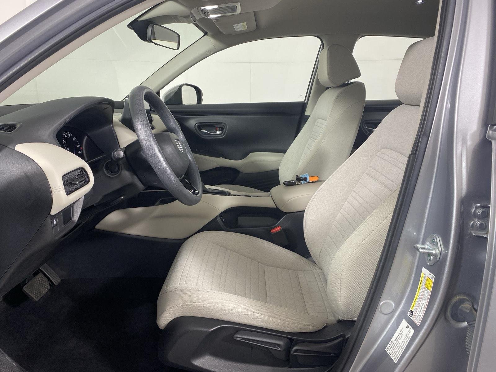 Used 2024 Lunar Silver Metallic Honda LX image 12