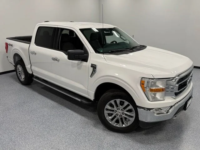 Used 2021 White Ford XLT image 32