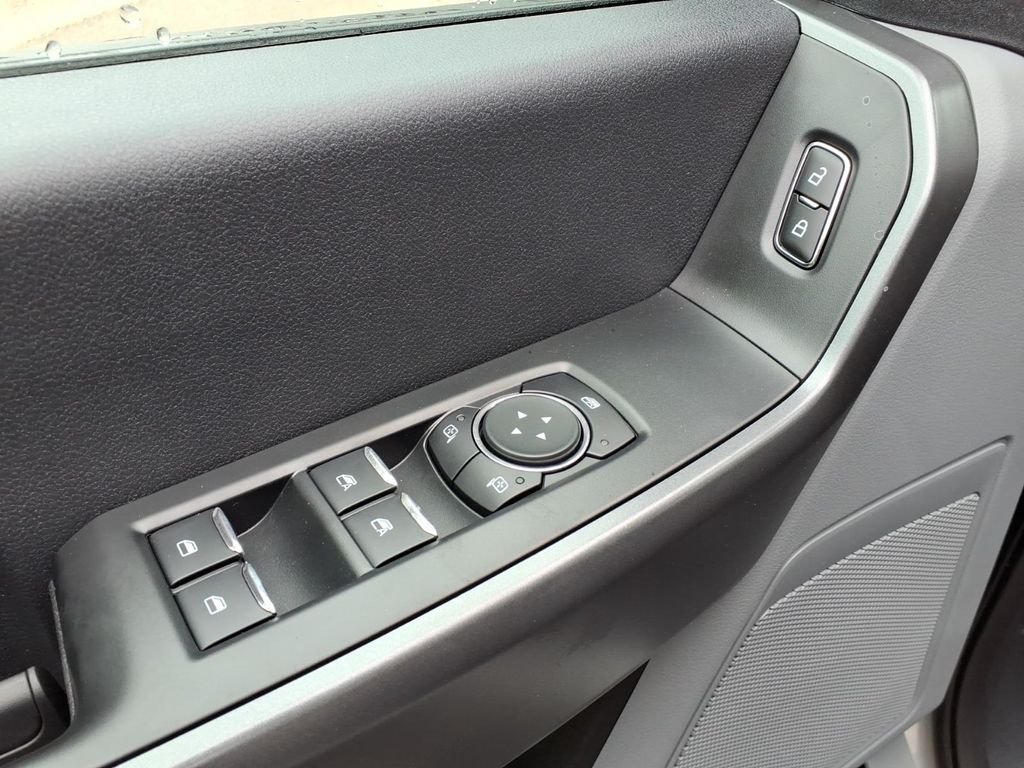 New 2026 Avalanche Ford F-350® XLT image 21