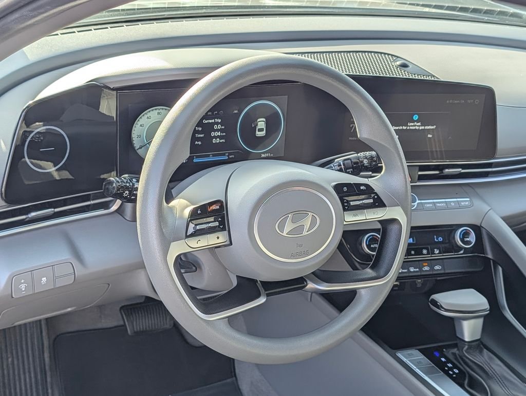 2024 Hyundai Elantra SEL - Photo 16