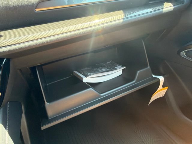 2027 Chevrolet Traverse Z71 - Photo 41