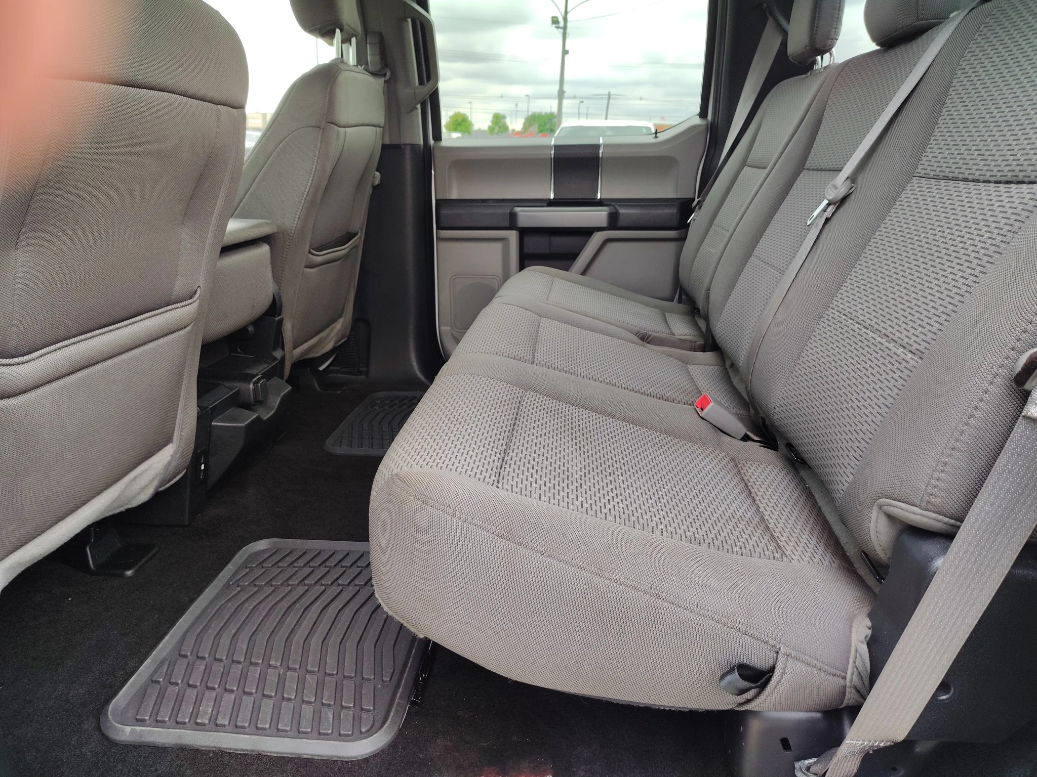 Used 2020 Oxford White Ford XLT image 12