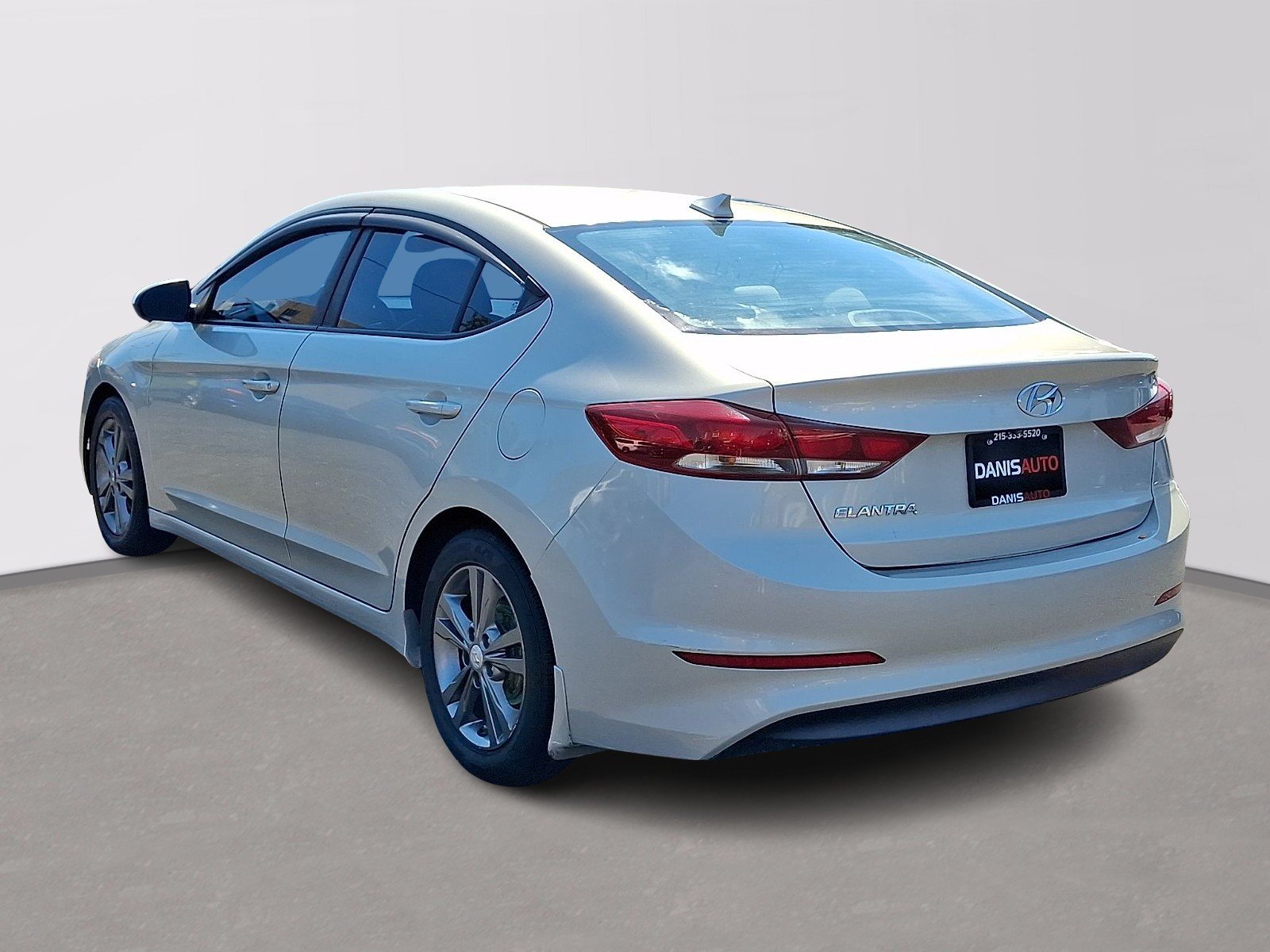 Used 2017 Mineral Beige - WT Hyundai SE image 4